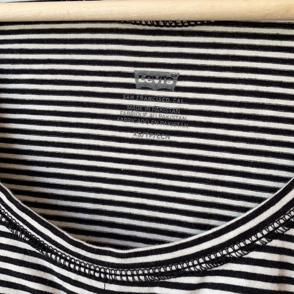 Levis Shirt Stripped Black and White Size Extra Small - Picture 4 of 6